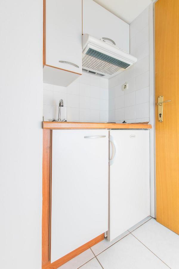 Apartment And Rooms Franka Zaboric Exterior photo