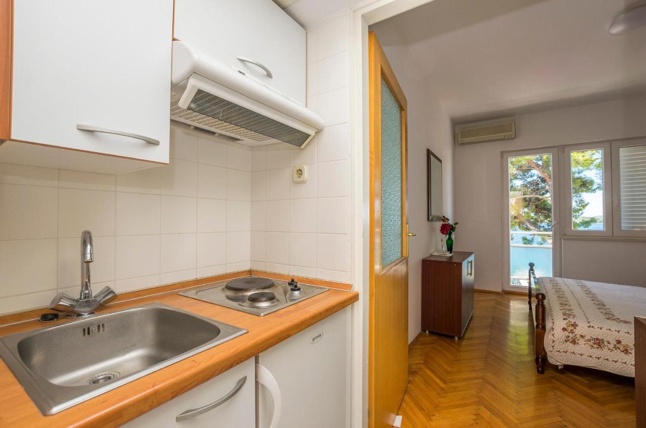 Apartment And Rooms Franka Zaboric Exterior photo